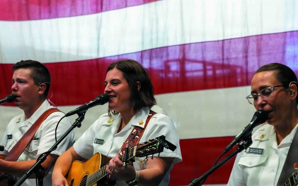 USS Kearsarge Hosts INR 250 Celebration