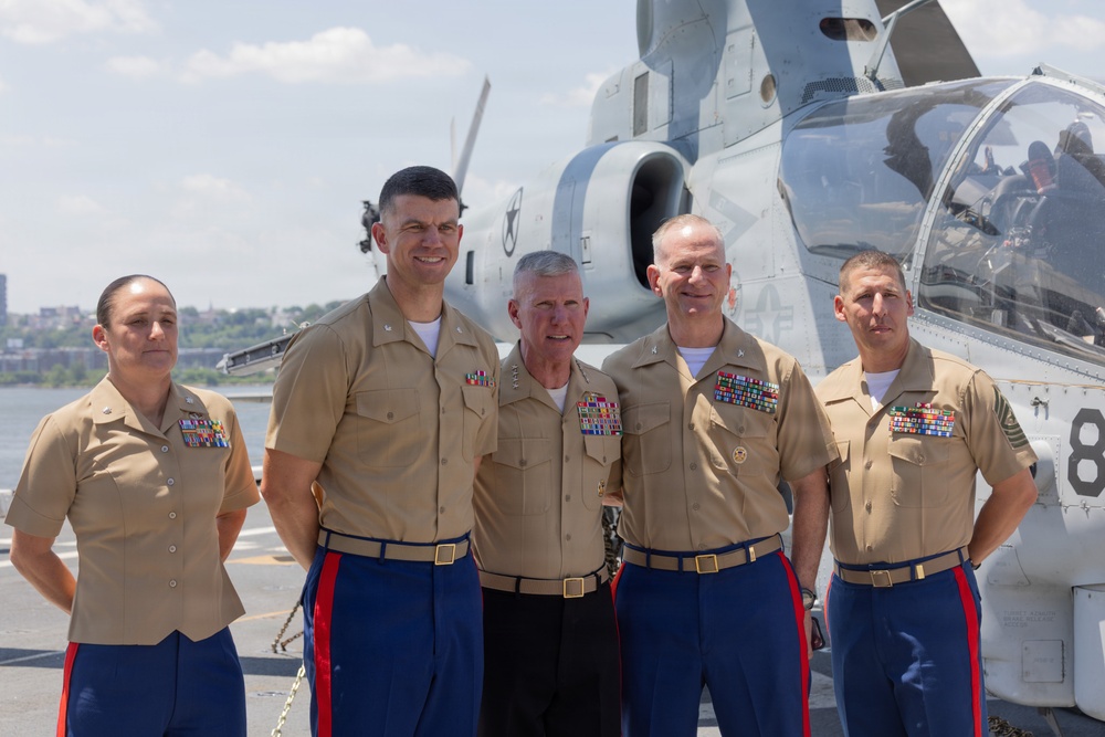 CMC and CNO visit USS Arlington (LPD 24)