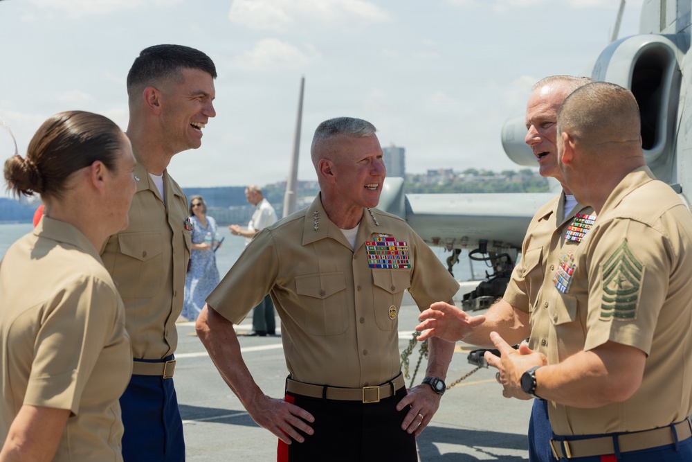 CMC and CNO visit USS Arlington (LPD 24)