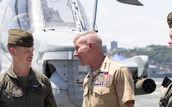 CMC and CNO visit USS Arlington (LPD 24)