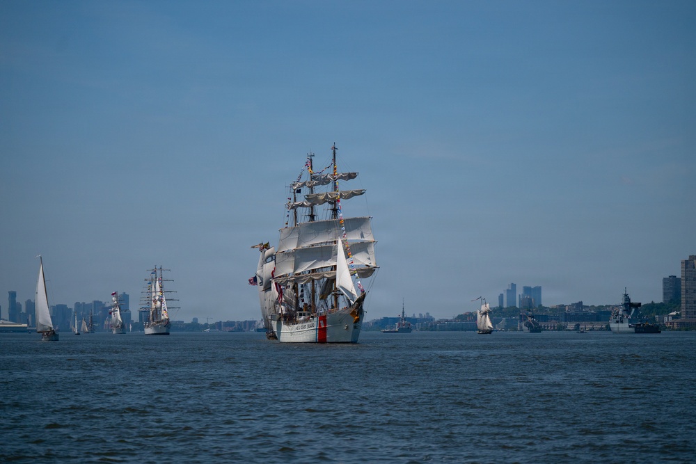 U.S. Coast Guard Sail 250 New York