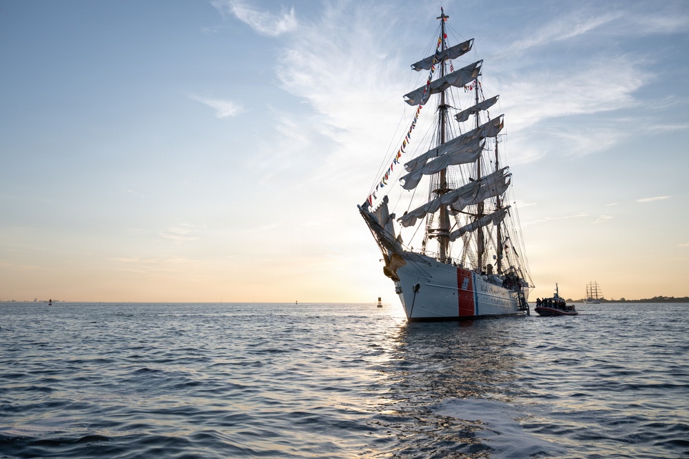 U.S. Coast Guard Sail 250 New York
