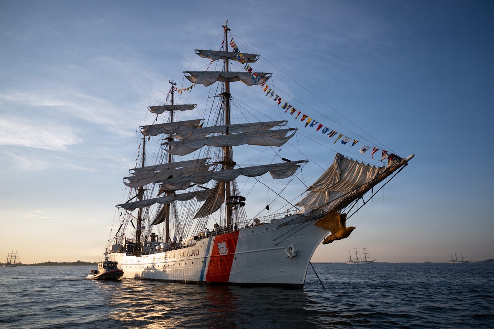 U.S. Coast Guard Sail 250 New York