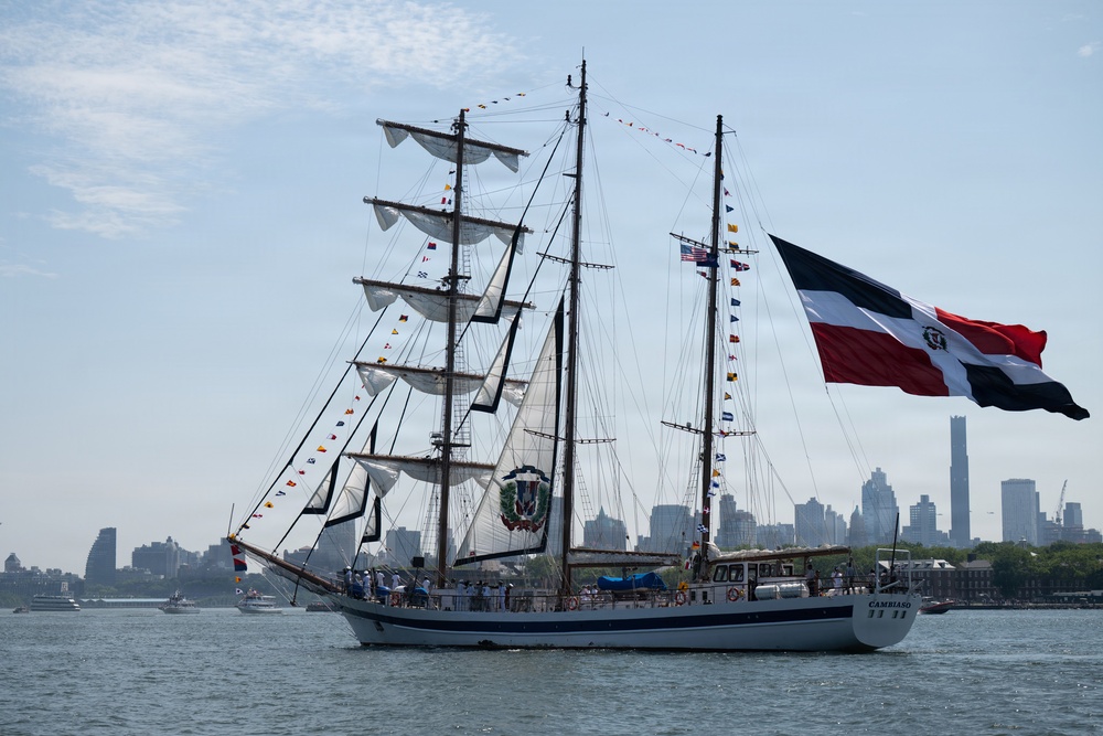 U.S. Coast Guard Sail 250 New York