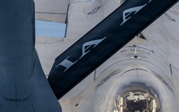KC-135 refuels F16s for regional security