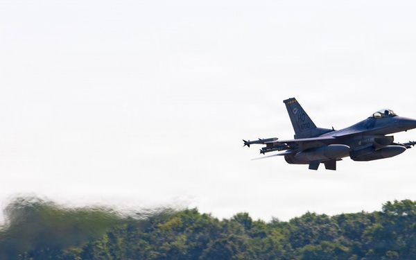 F-16 Fighting Falcon rotates for takeoff