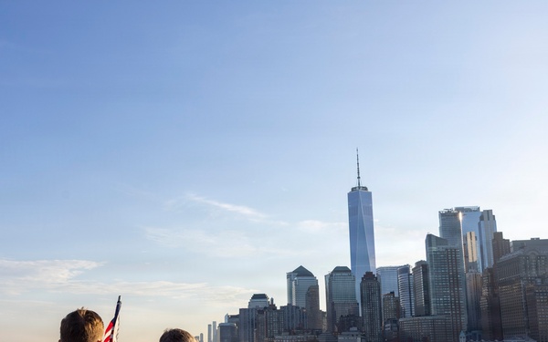 INR 250 Servicemembers Transit the New York Harbor