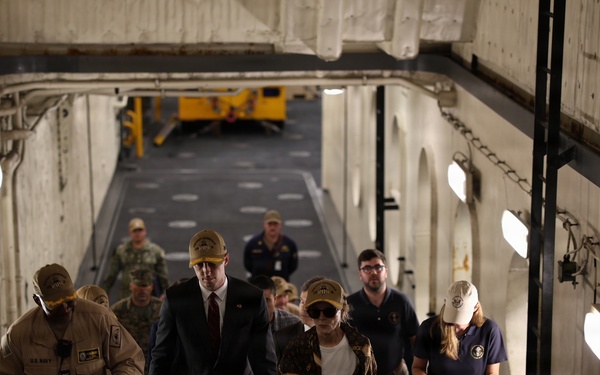 U.S. Navy Capt. Jiwan Mack, commanding officer of the San Antonio-class amphibious transport dock ship USS Fort Lauderdale (LPD 28).