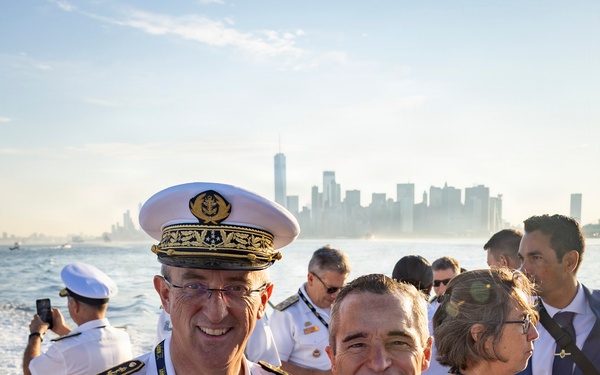 INR 250 Servicemembers Transit the New York Harbor