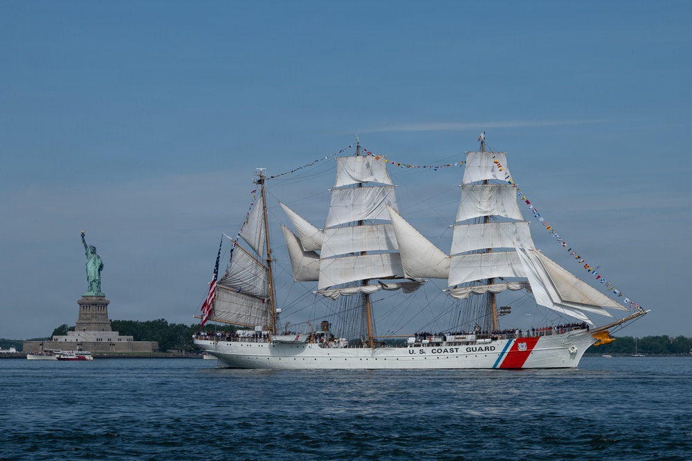 U.S. Coast Guard supports Sail 250 Parade of Sail in New York