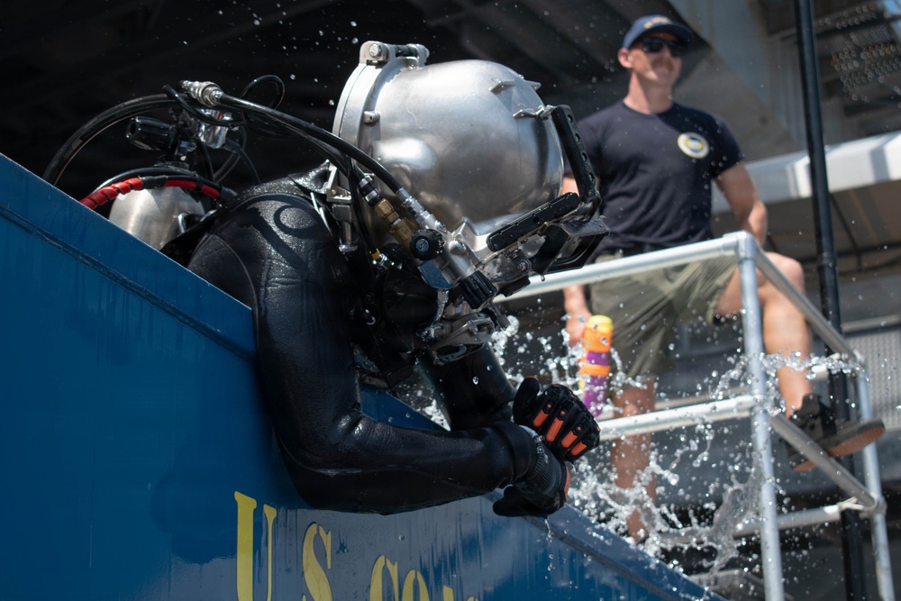 U.S. Coast Guard divers highlight Sail 250 events at the Pier 86