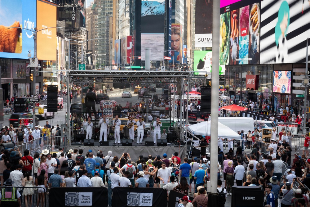 Navy Band Northeast performs at Duffy Square