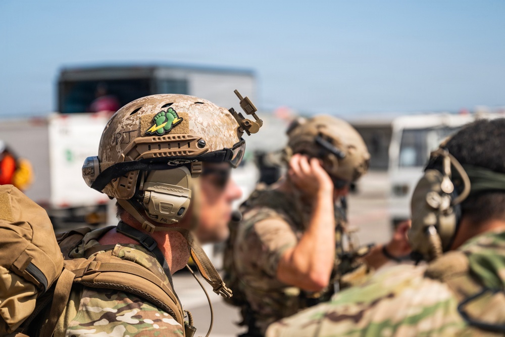 Humanitarian Operations continue at Simon Bolivar International Airport