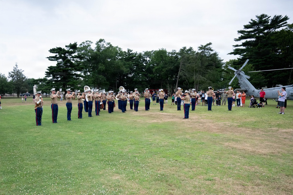 2nd Marine Division Band performs at Eisenhower Park