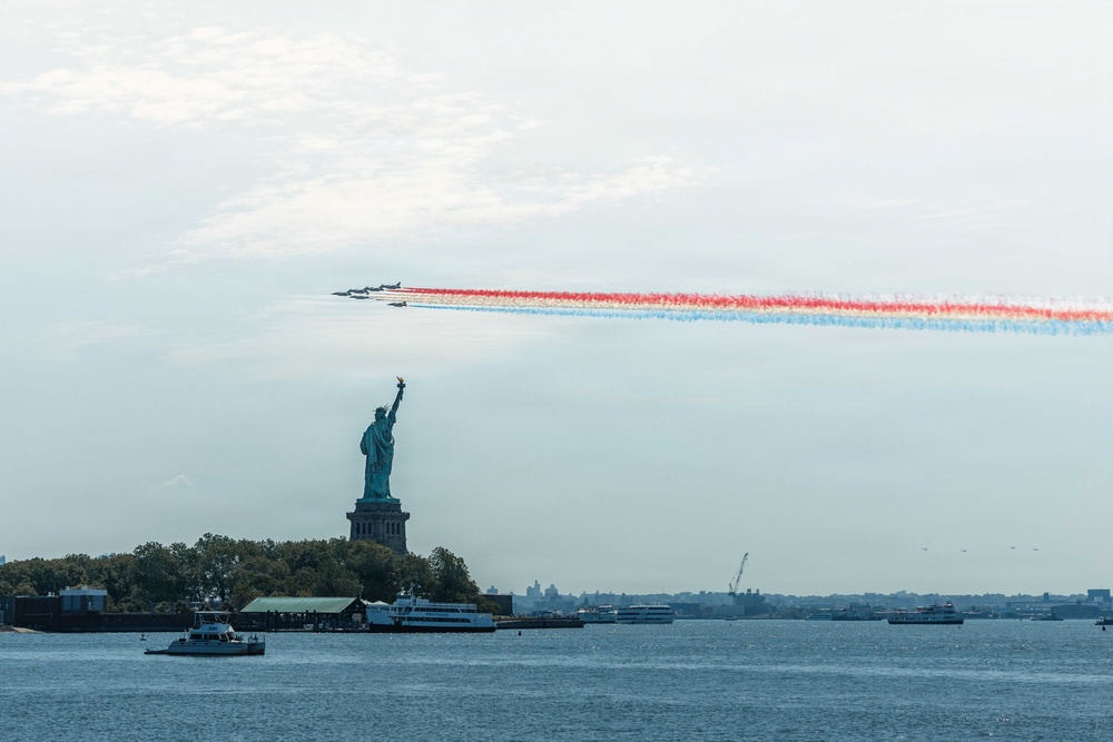 Parade of Sail and International Aerial Review 250