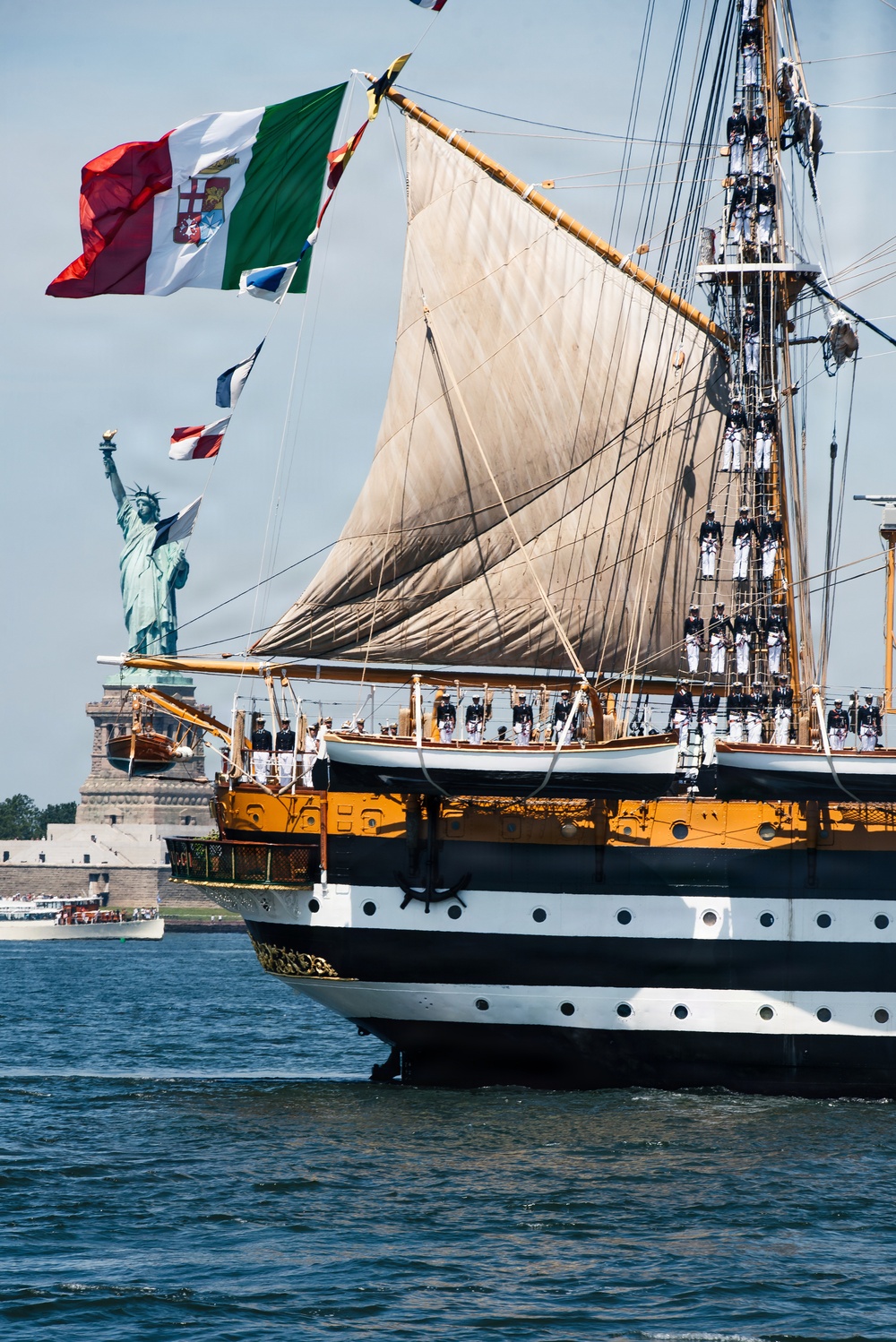 Sail4th 250 Brings International Tall Ships and Military Aircraft into New York City for America’s 250th Birthday