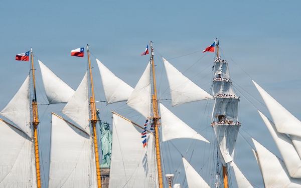 Sail4th 250 Brings International Tall Ships and Military Aircraft into New York City for America’s 250th Birthday