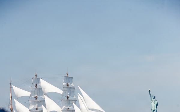 Sail4th 250 Brings International Tall Ships and Military Aircraft into New York City for America’s 250th Birthday