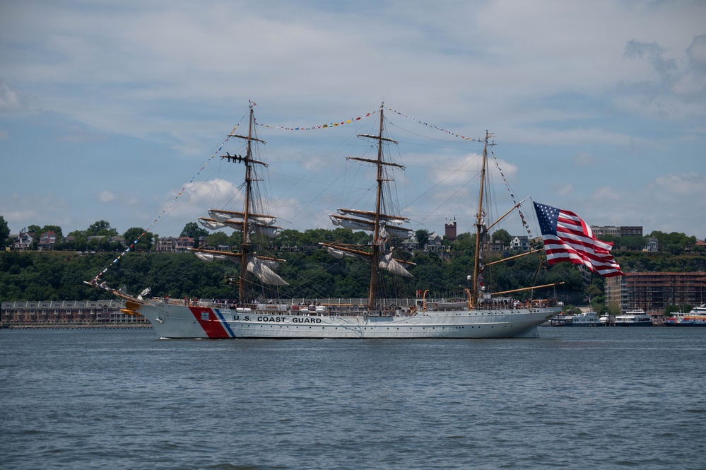 U.S. Coast Guard supports Sail 250 Parade of Sail in New York
