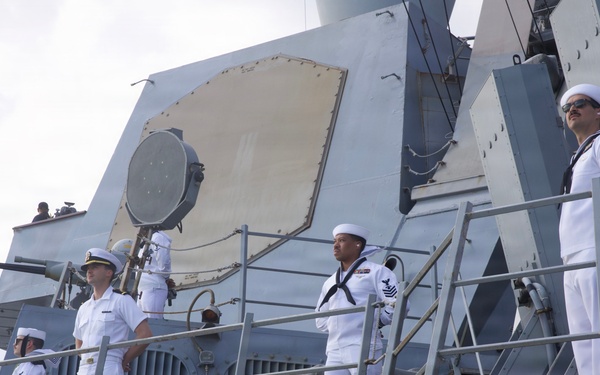USS Farragut (DDG 99) Arrives in NYC for INR250