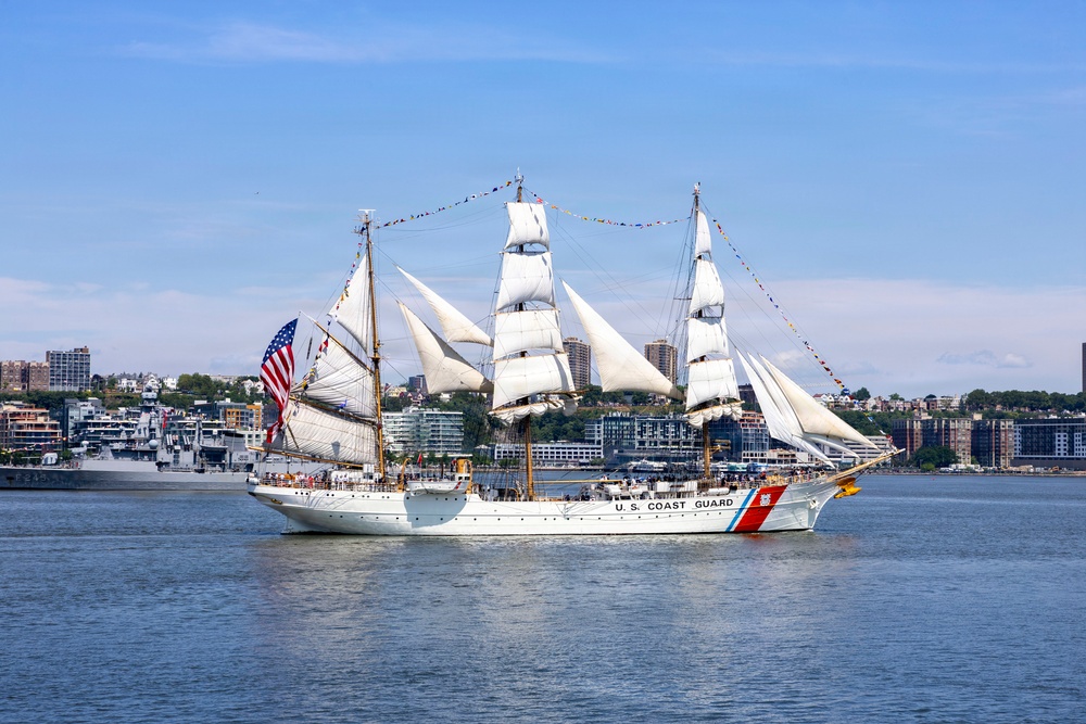 U.S. Coast Guard Barque Eagle (WIX 327)