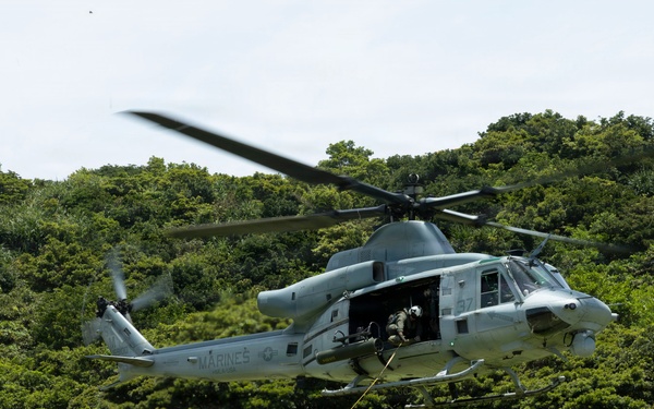 Marines Conduct VBSS CASEVAC and Maritime Boarding