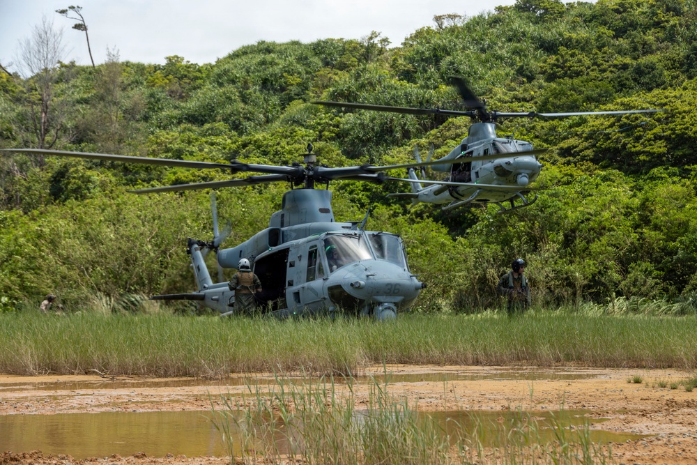 Marines Conduct VBSS CASEVAC and Maritime Boarding