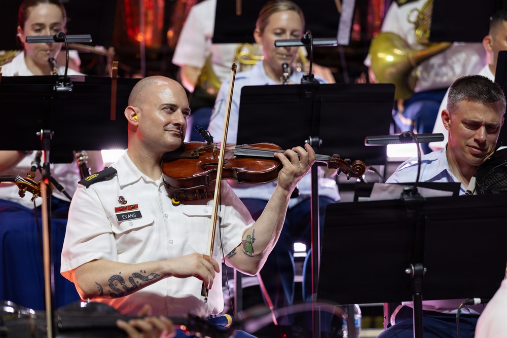 Servicemembers support Salute to America