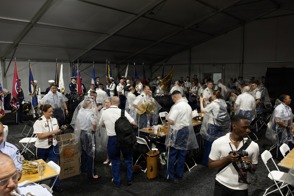 Servicemembers support Salute to America