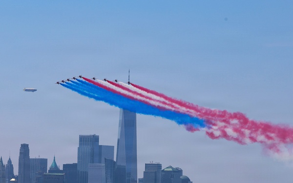 INR250 Parade of Sail and International Aerial Review