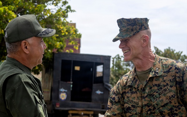 LCF-24 Marines and USS Fort Lauderdale Sailors Deliver Supplies to Venezuela