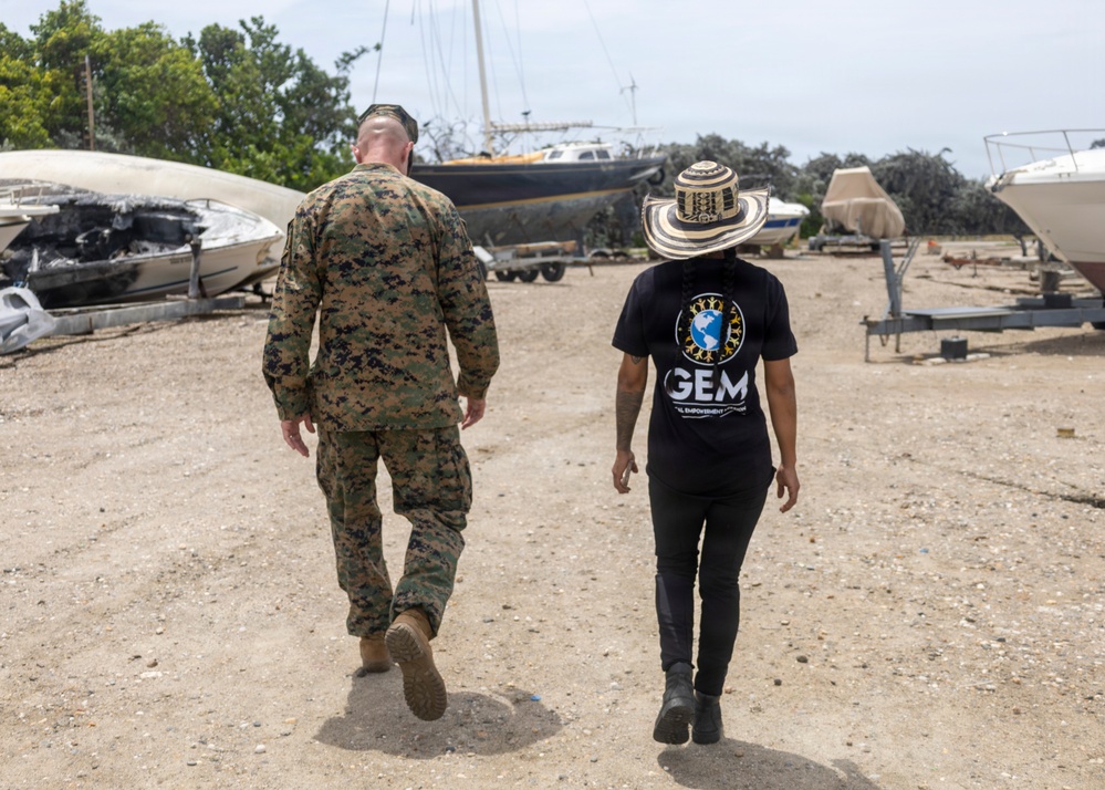 LCF-24 Marines and USS Fort Lauderdale Sailors Deliver Supplies to Venezuela