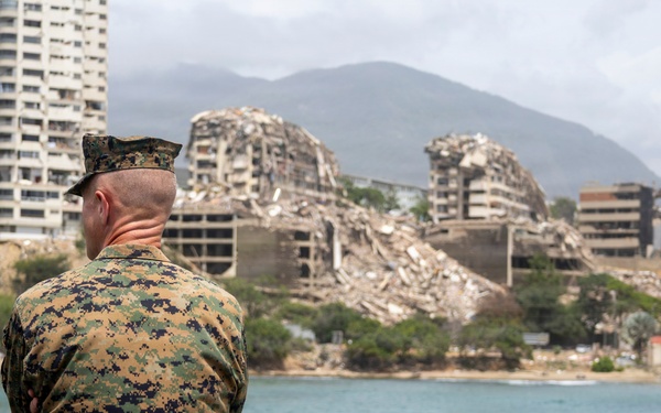 LCF-24 Marines and USS Fort Lauderdale Sailors Deliver Supplies to Venezuela