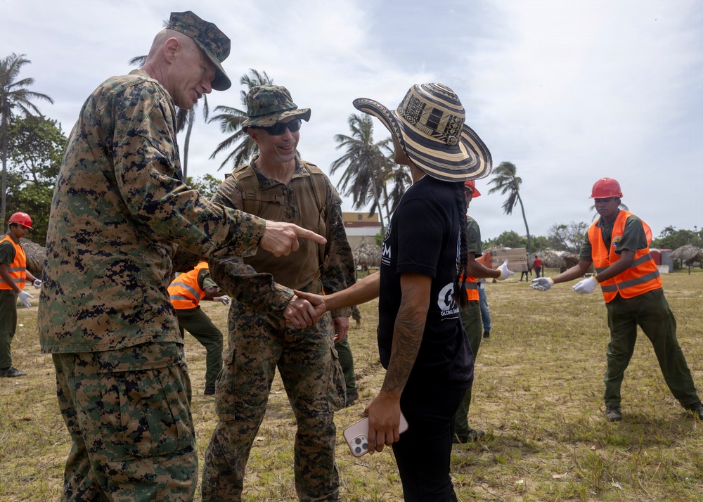 LCF-24 Marines and USS Fort Lauderdale Sailors Deliver Supplies to Venezuela