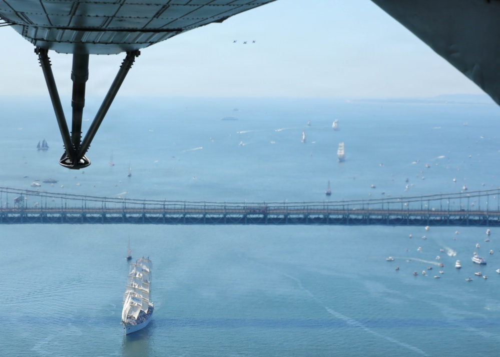 Parade of Sails 250
