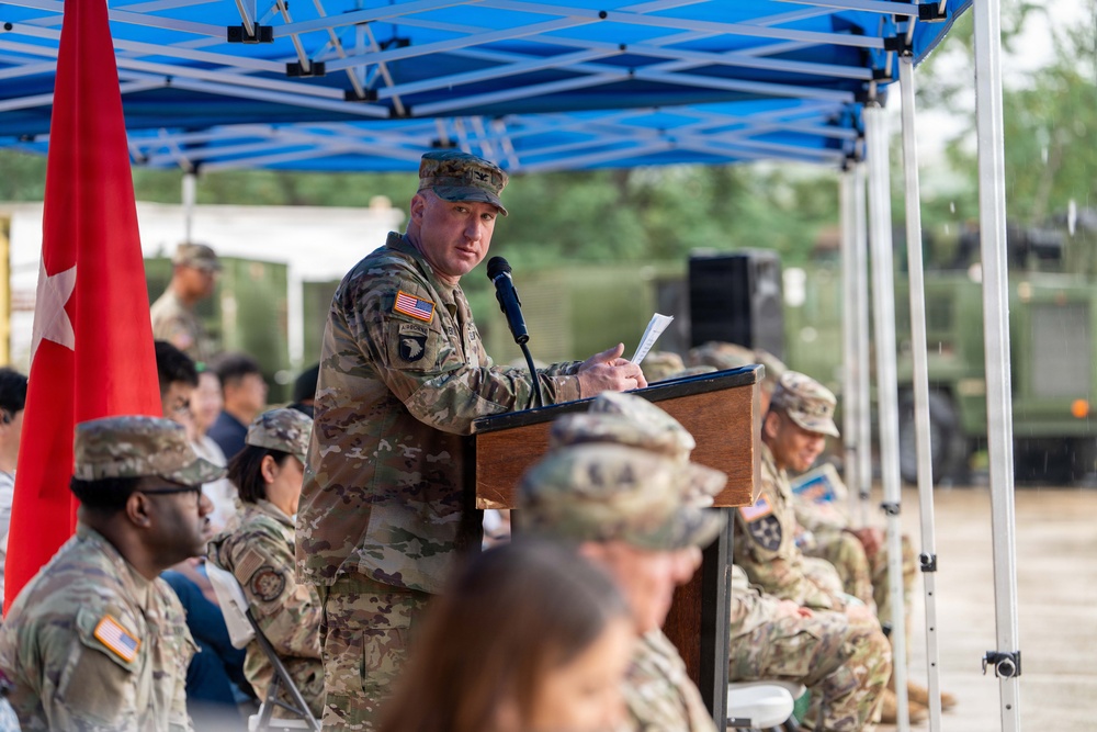 MSC‑K Commander Col. R. Scott Carpenter delivers remarks during the 25th Transportation Battalion Change of Command Ceremony.