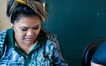94th Army Air and Missile Defense Command Soldiers help kickoff the University of Hawaii at Manoa's 2026 Girl's Youth Impact Program Draft Night