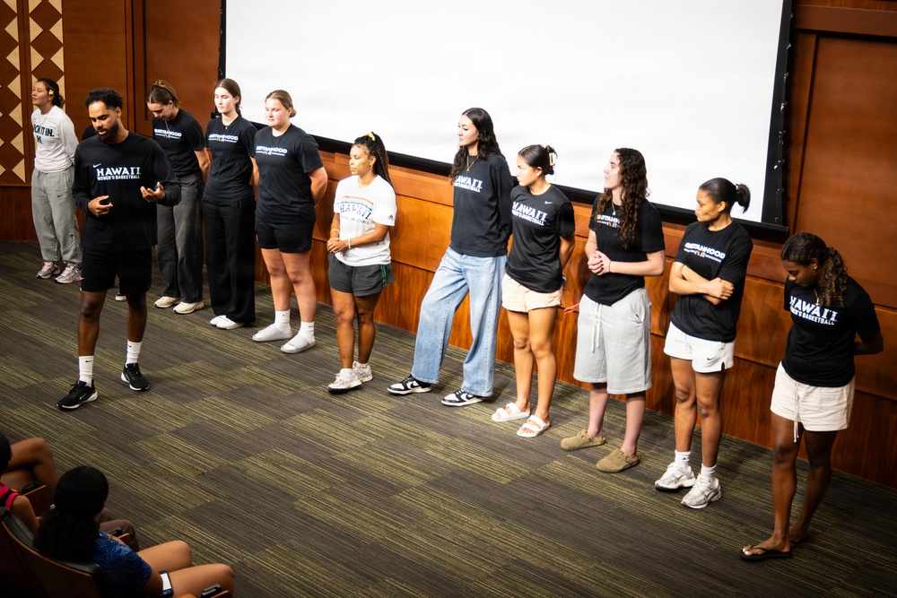 94th Army Air and Missile Defense Command Soldiers help kickoff the University of Hawaii at Manoa's 2026 Girl's Youth Impact Program Draft Night