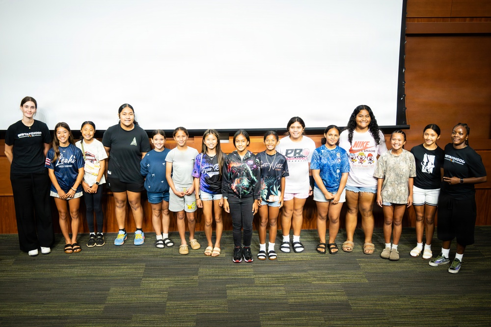 94th Army Air and Missile Defense Command Soldiers help kickoff the University of Hawaii at Manoa's 2026 Girl's Youth Impact Program Draft Night
