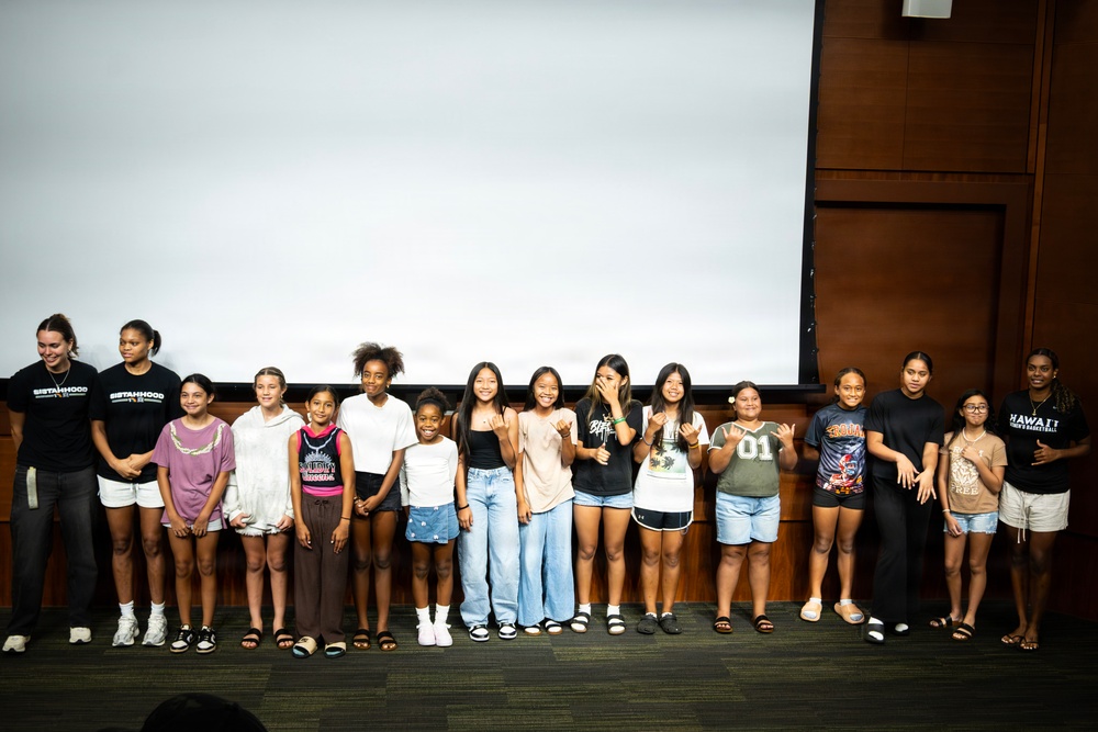 94th Army Air and Missile Defense Command Soldiers help kickoff the University of Hawaii at Manoa's 2026 Girl's Youth Impact Program Draft Night