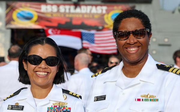 RSS Steadfast (FFG 70) Hosts Luncheon During RIMPAC 2026