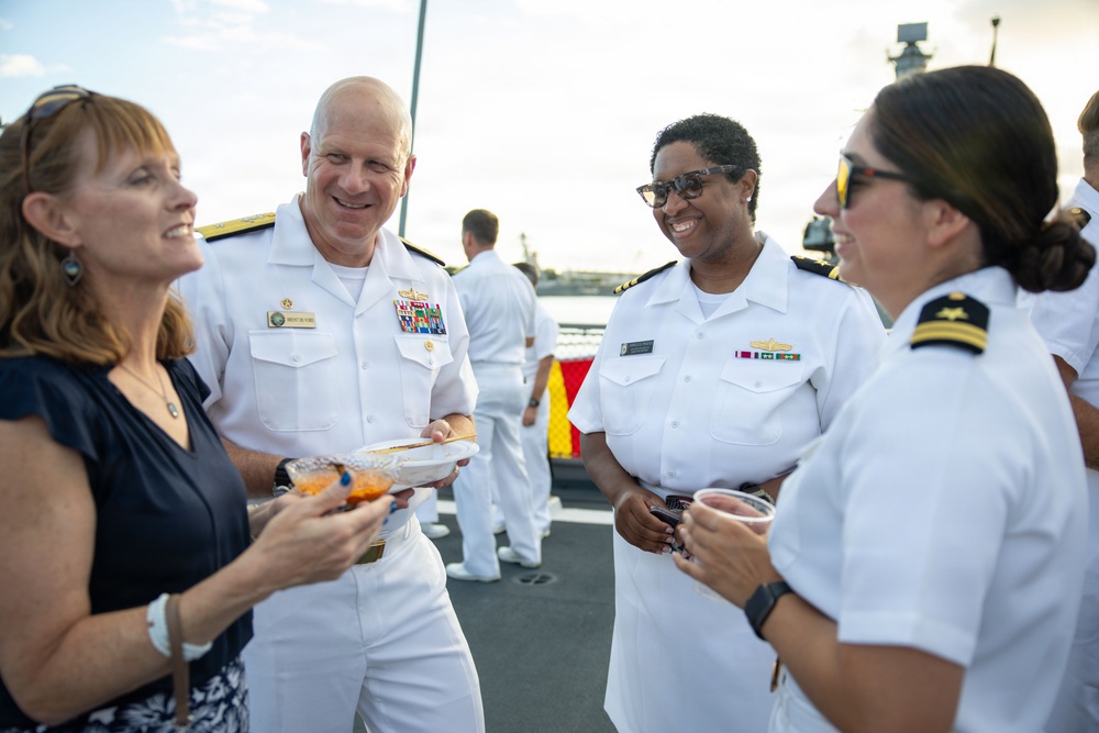 RSS Steadfast (FFG 70) Hosts Luncheon During RIMPAC 2026