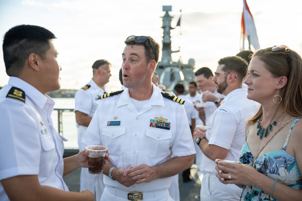 RSS Steadfast (FFG 70) Hosts Luncheon During RIMPAC 2026