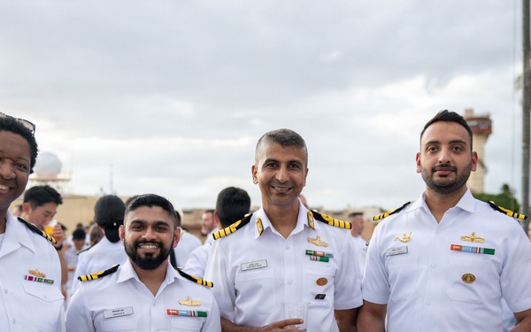 RSS Steadfast (FFG 70) Hosts Luncheon During RIMPAC 2026