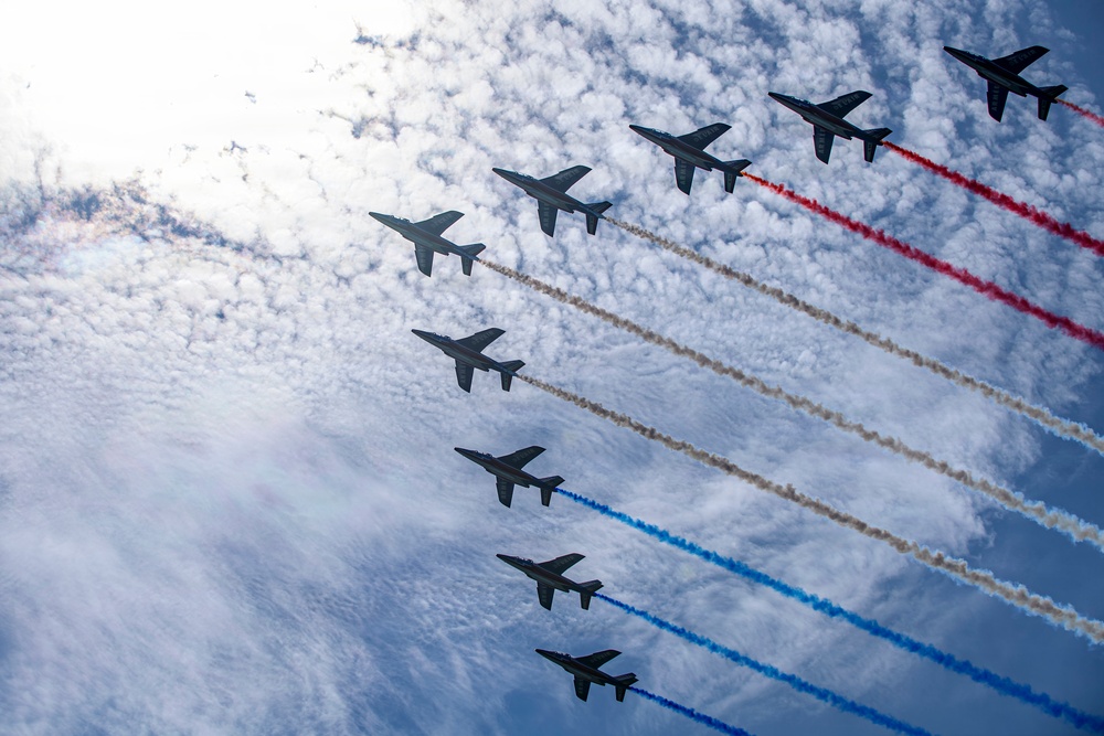 USS Nimitz Participates in International Naval Review 250