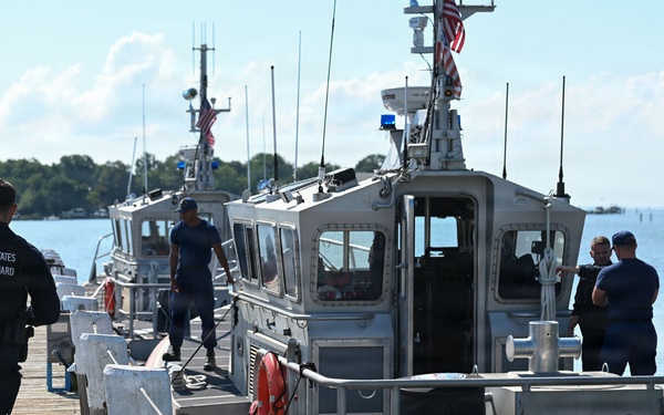 Coast Guard Station Annapolis conducts training operations near Thomas Point Lighthouse