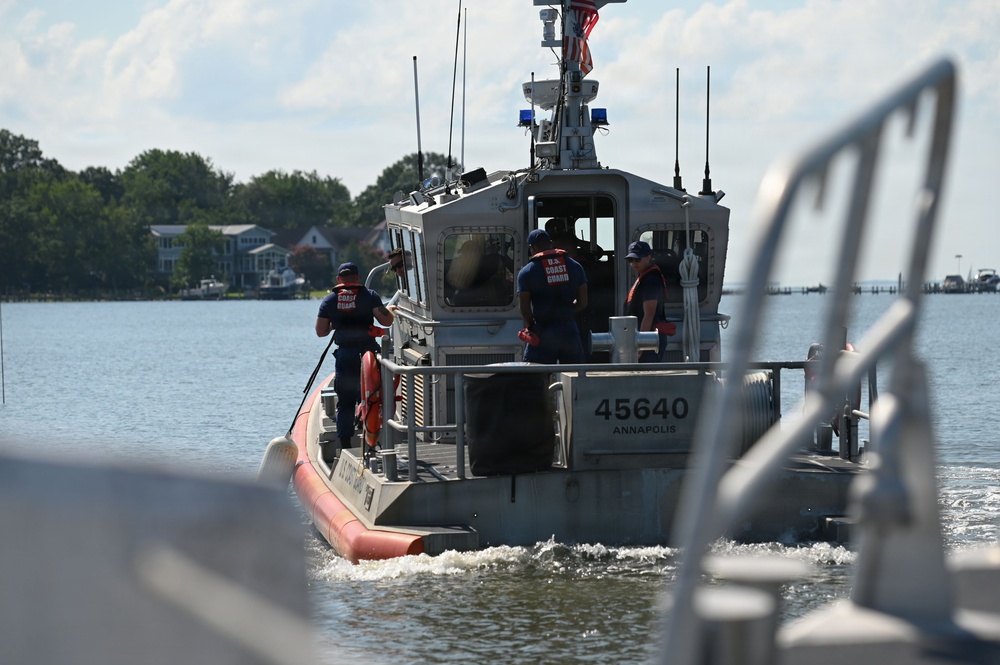 Coast Guard Station Annapolis conducts training operations near Thomas Point Lighthouse