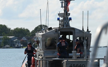 Coast Guard Station Annapolis conducts training operations near Thomas Point Lighthouse