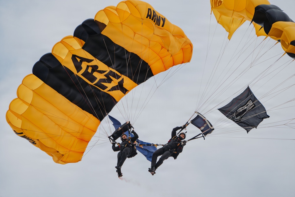 Golden Knights Showcase Precision Parachuting at Four Leaf Air Show