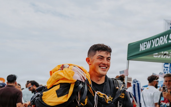 Golden Knights Showcase Precision Parachuting at Four Leaf Air Show